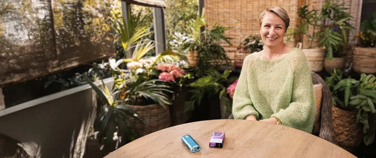 Pavlína se zařízením glo – Díky nápním zahřívaným v glo už nejsem cítit zápachem kouře